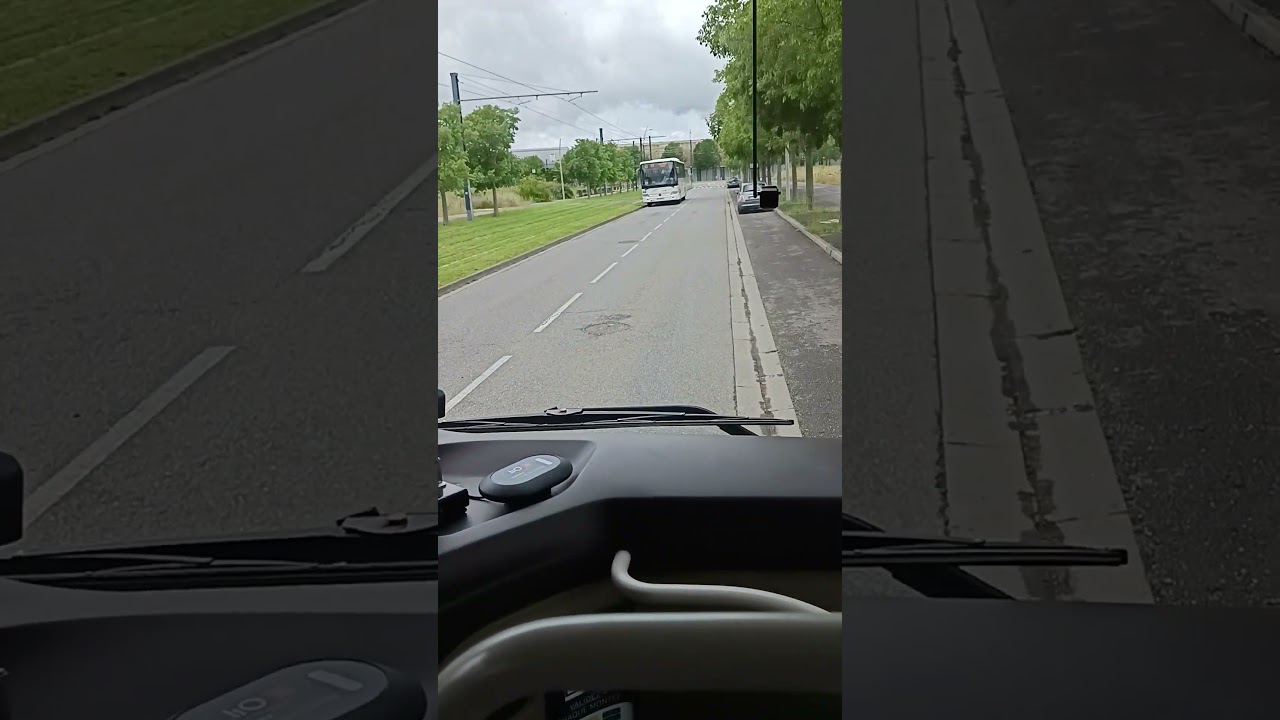 LIO OCCITANIE 🟥🟨 QU'EN 2 BUS LIGNE 388 CE CROISE NON LOIN DE AÉROCONSTRATION