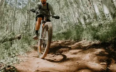 Améliorer sa technique de descente en VTT