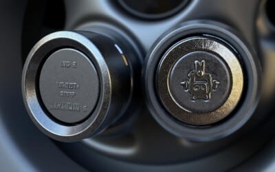 Bouchon de valve de pneu : utilité, risques sans bouchon et modèles conseillés